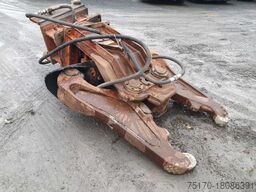  Betonschere / Pulverisierer Multiprozessor CW40