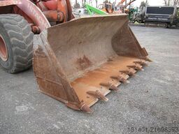 HITACHI Radlader HITACHI ZW200