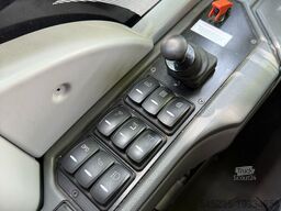 Isuzu Turquoise