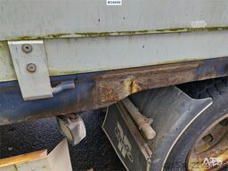 Tyllis 2 akslet Flatbed trailer – repair project with fol