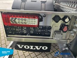 Volvo FMX 540 8x2 Hyva Haakarm + Vangmuil