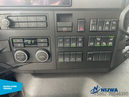 Volvo FMX 540 8x2 Hyva Haakarm + Vangmuil