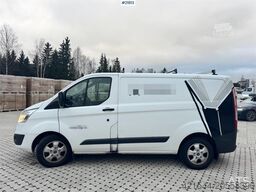 Ford Transit 4x2 Van with 2 Sets of Tires