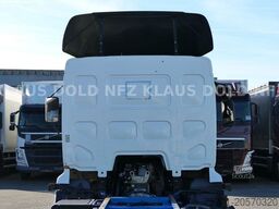 RENAULT MIDLUM 220 Fahrgestell alte Tacho