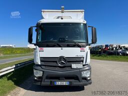 Mercedes-Benz Antos 1836 4x2 Closed Box, double floor