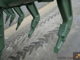 Caterpillar 130G Ex-army