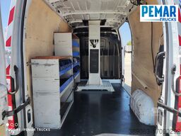 Renault MASTER 2.3 CESTA ELEVADORA 150 Cv