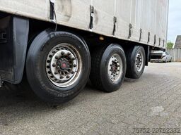 Schmitz Cargobull S01 2X Liftas SAF Schijfremmen Schuifzeil/Schui...