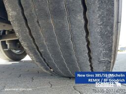 Schmitz Cargobull Curtainsider Mega