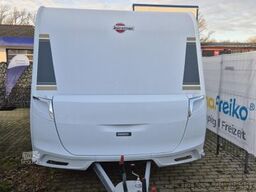 BÜRSTNER B66 485 TS 2.000 kg / Duschpaket