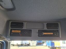 MERCEDES-BENZ 816 Atego Klima 5,22 m Koffer Seitentüre LBW