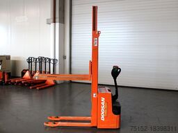 DOOSAN LEDS - Hubhöhe 3200 mm