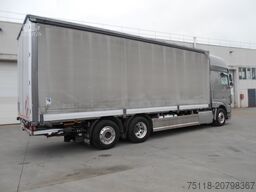 DAF XF510 6x2 CENTINA + SPONDA