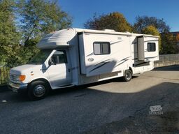 Ford E-450 SUPER DUTY