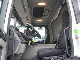 SCANIA P280 4x2 E6 / Lamberet 16 EPAL refrigera