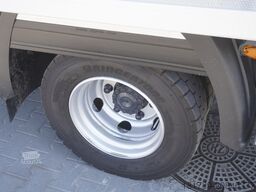 Iveco Eurocargo 100-190 4x2 E6 / Refrigerator