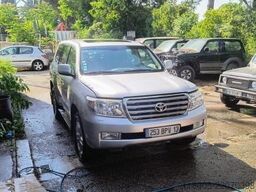 Toyota Land Cruiser 200 1vd-ftv 4.5d