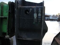 SENNEBOGEN 305 - Kabine hochfahrbar - Nr.: 449