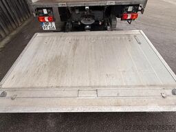 Mercedes-Benz Atego 818