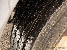 Mercedes-Benz Atego 818