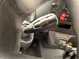 Mercedes-Benz Atego 818