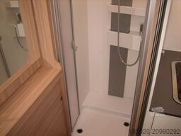 BÜRSTNER Delfin T 680 G Winterpak., Lithium, Luftfed.