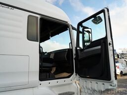 MAN TGX 18.440 / XLX / MEGA / MANUAL / LOW DECK