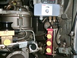 Mercedes-Benz SK 1824 L 4x2 SK 1824 L 4x2, Esterer Tankaufbau ca. 13.100l, 2 Kammern