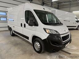 PEUGEOT Boxer Kasten Hochraum 330 L2H2 Pro BlueHDi 140 S
