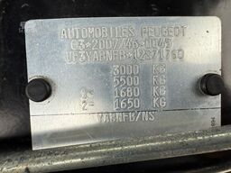 PEUGEOT Boxer Kasten Hochraum 330 L2H2 Pro BlueHDi 140 S