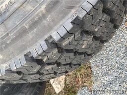  2 Stück Räder 10 Loch 385/65R22.5 für Unimog U 400