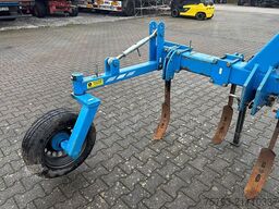 Bremer Maschinenbau Front und Heckgrubber mit Zapfwellendurchtrieb KG300