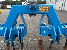 Bremer Maschinenbau Front und Heckgrubber mit Zapfwellendurchtrieb KG300
