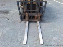 Caterpillar DP25NT