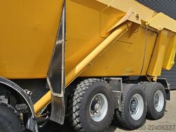 Volvo FMX 460 10x4 TIPPER / MINING