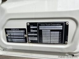 Volvo FMX 460 10x4 TIPPER / MINING