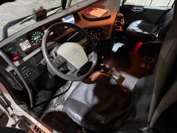 Volvo FH 460 8x4 TRIDEM HOOKLIFT / HAAKARM - LIFT + S...