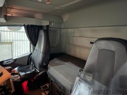 Volvo FH 460 8x4 TRIDEM HOOKLIFT / HAAKARM - LIFT + S...