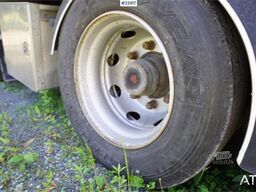 Ekeri 2-Axle Box Trailer with Tail Lift and Full Side Op