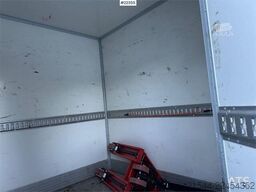 Iveco Daily box truck w/ lift and 2 sets of tires – Will
