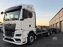 MAN TGX 26.520 6x2 LL Abroller Hyva Titanium