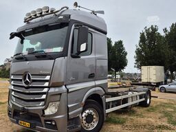 Mercedes-Benz Actros 1942