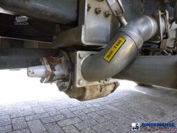 Renault Premium 270.19 4x2 fuel tank 13.7 m3 / 4 comp