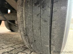 Schmitz Cargobull SKO 18 2 AS Box, top condition