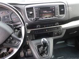 OPEL Nr. 8 Vivaro / 1.Hand / DoKa / AHK / Klima /Navi