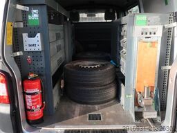 VOLKSWAGEN T5 Transporter Kasten/Klima/AHK/1 Hand/Nr. 65