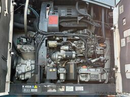 SCHMITZ CARGOBULL SKO24 THERMO KING SLX300 WITH 5400 ENGINE HOURS