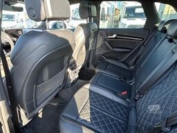 AUDI Q5 Quattro Sport -
