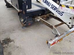 Isoli PNT205NH on NISSAN CABSTAR NT400