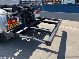 Volvo FM 420 8x2 Euro 6 HMF 26 Tonmeter laadkraan